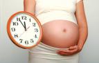 εγκυος και ρολόι ώρα τοκετού